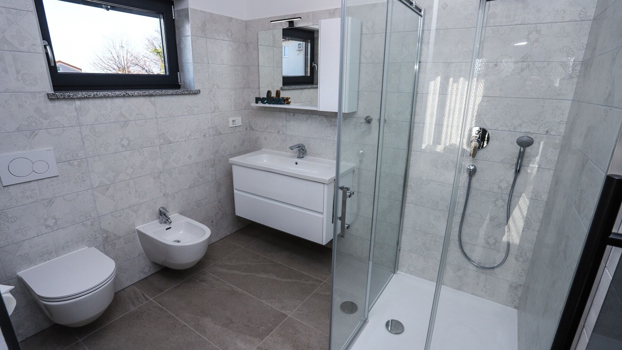 Photo of Bathroom in Mali Maj