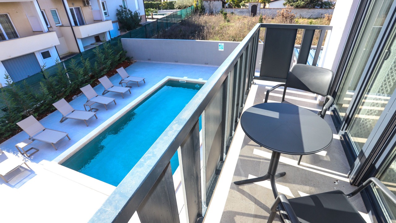 Photo of Patio Balcony in Mali Maj