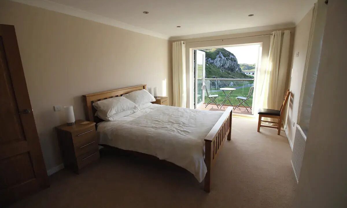 Photo of Bedroom in Harris