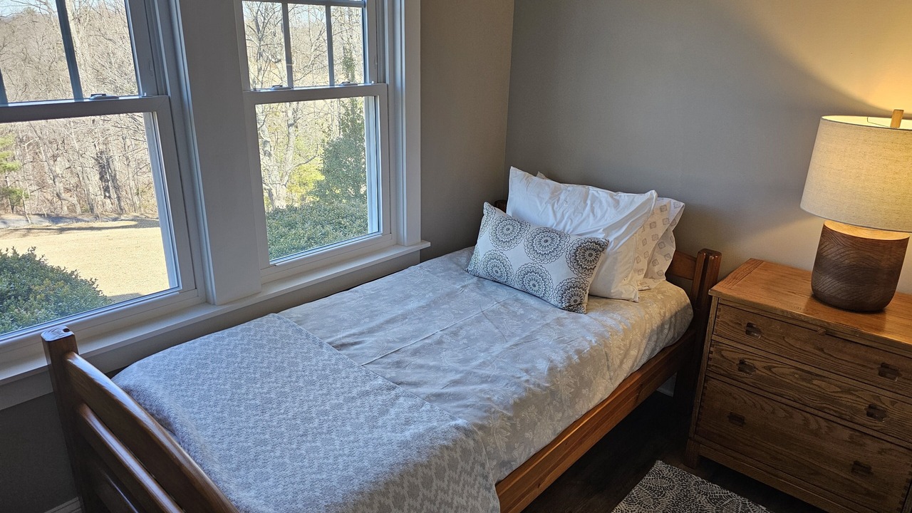 Photo of Bedroom in Smith River