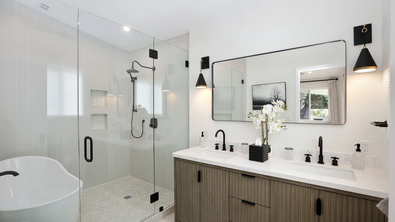 Photo of Bathroom in Huntington Beach
