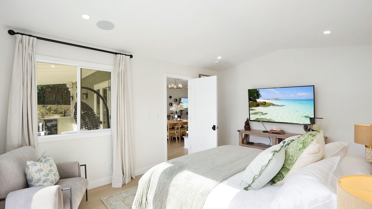 Photo of Bedroom in Huntington Beach