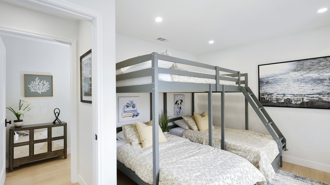 Photo of Bedroom in Huntington Beach