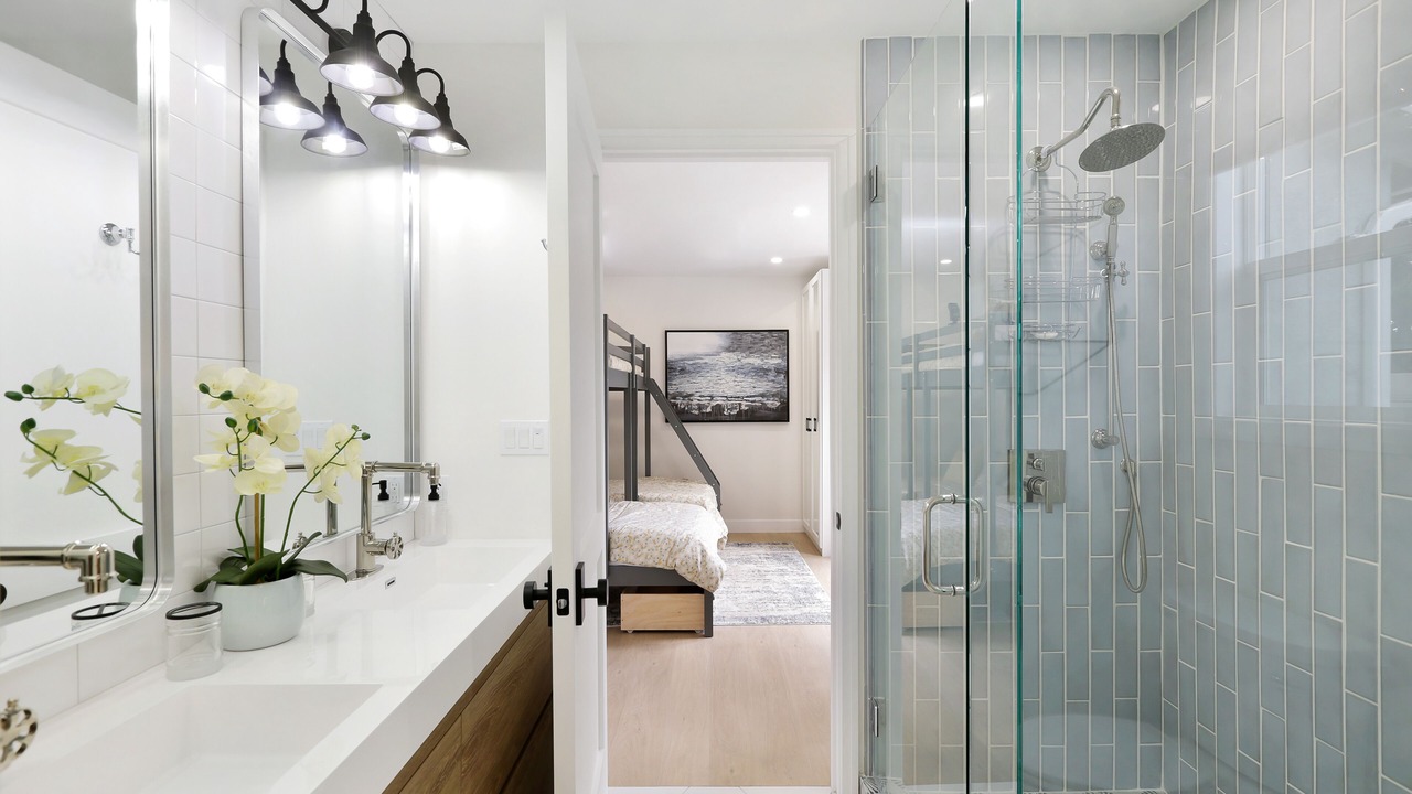 Photo of Bathroom in Huntington Beach