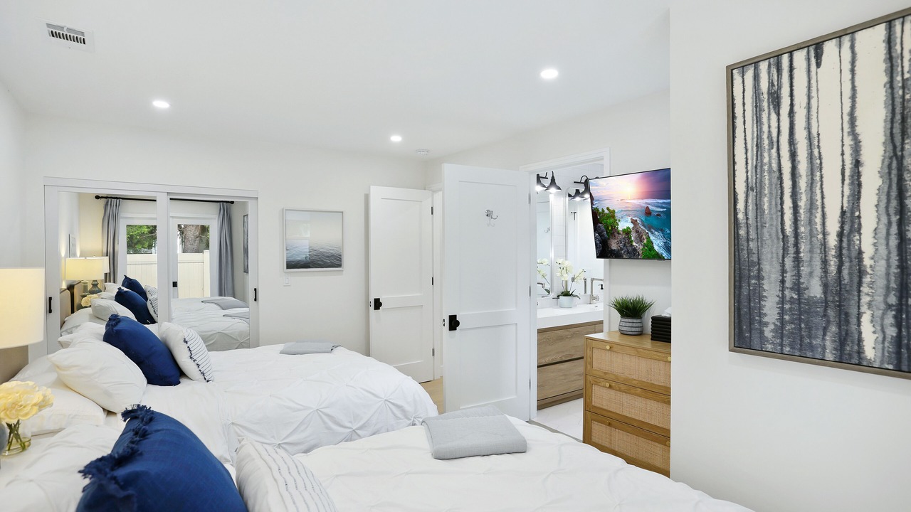 Photo of Bedroom in Huntington Beach