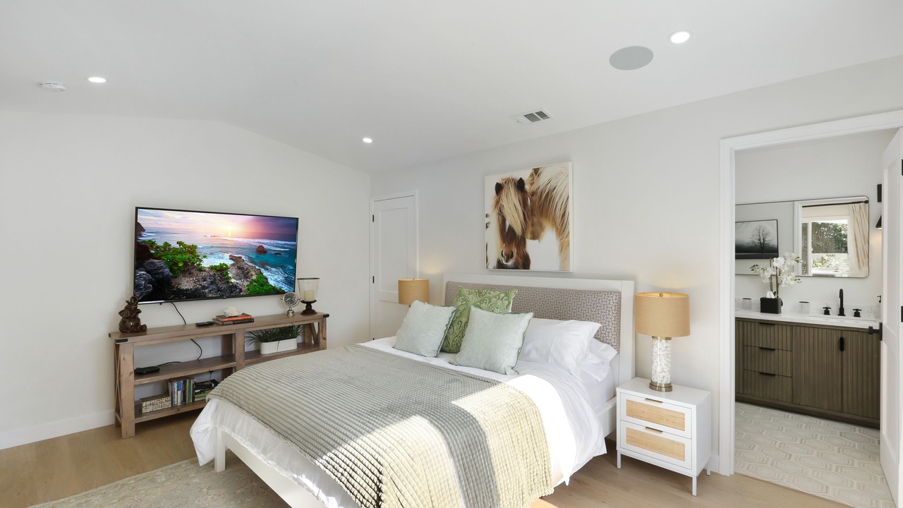 Photo of Bedroom in Huntington Beach