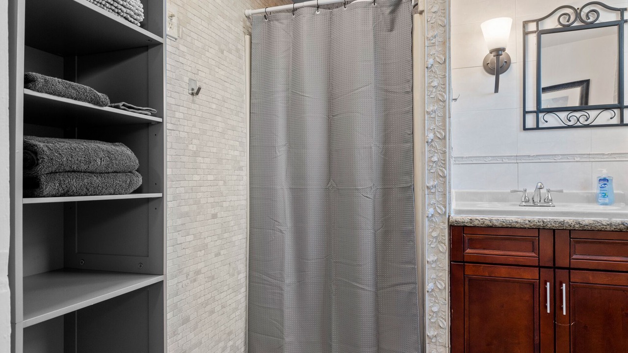 Photo of Bathroom in Wilton Manors