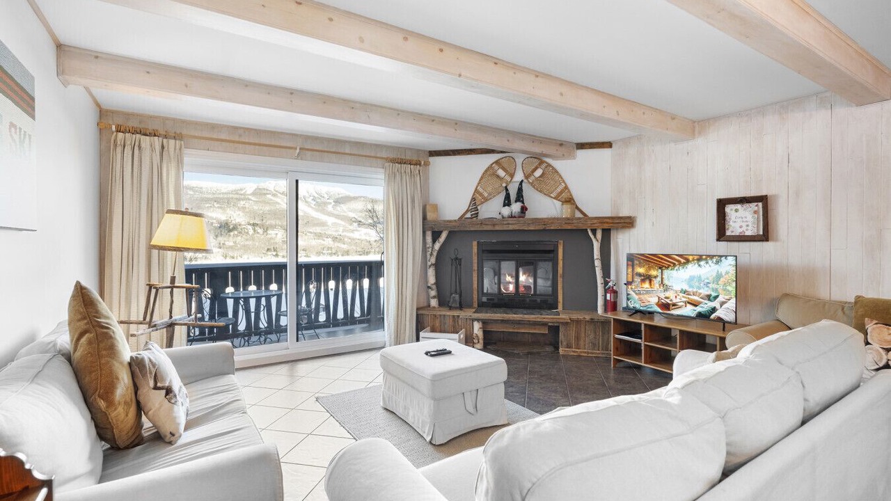 Photo of Livingroom in Mont-Tremblant