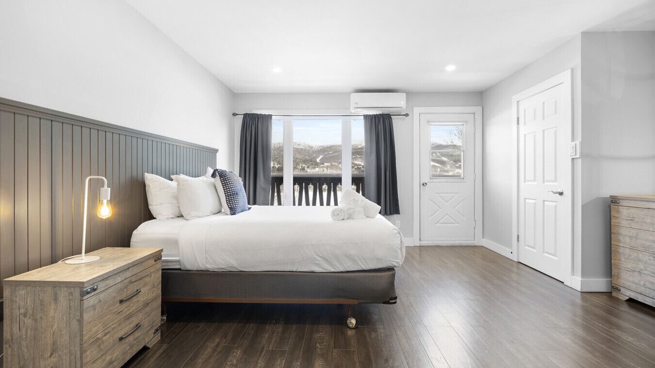 Photo of Bedroom in Mont-Tremblant