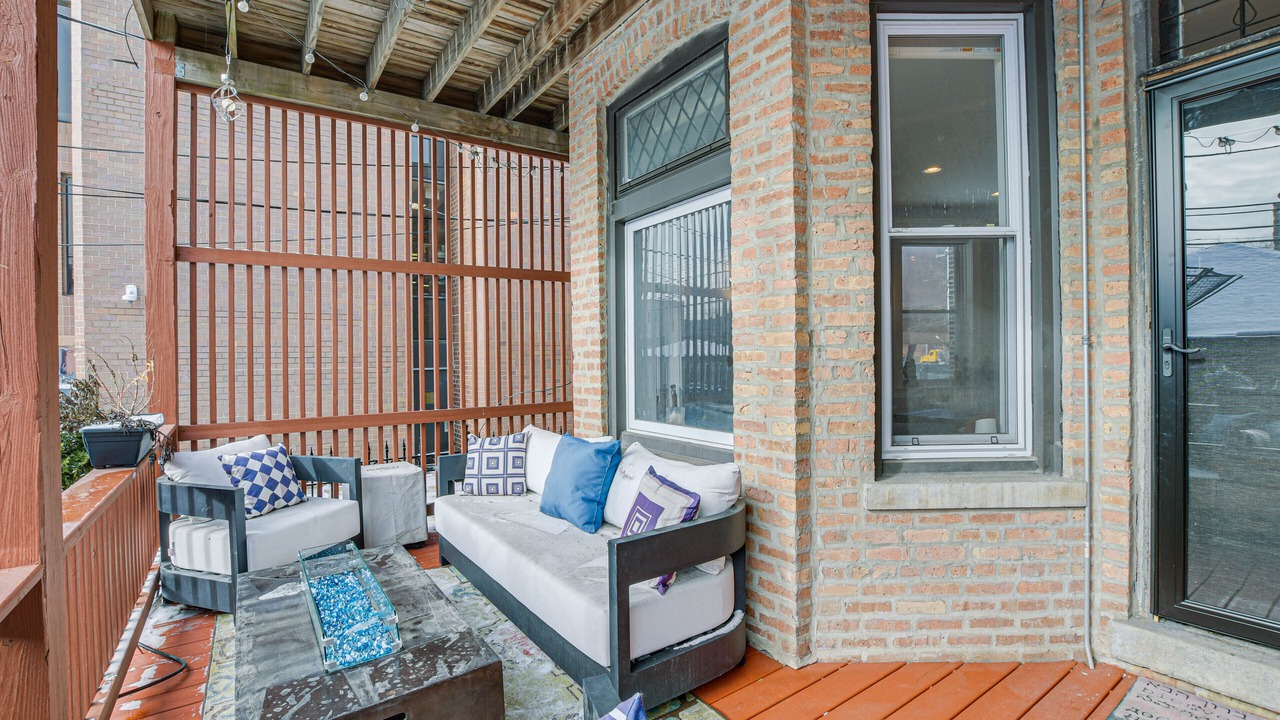 Photo of Outdoor in Near West Side