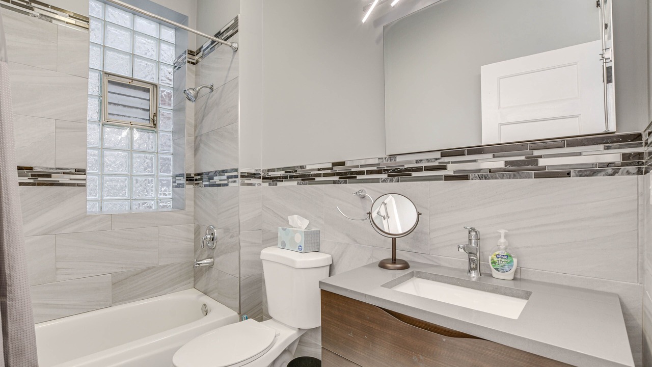 Photo of Bathroom in Near West Side