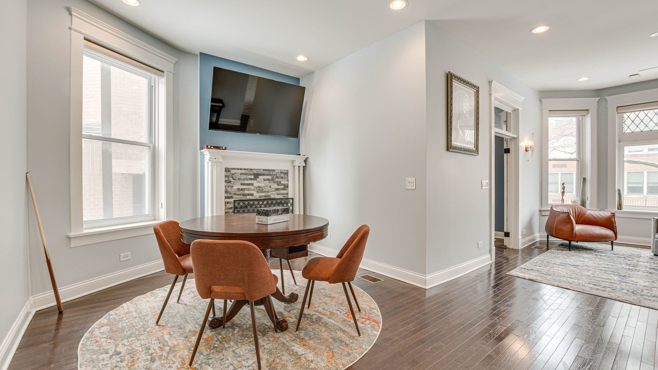 Photo of Livingroom in Near West Side
