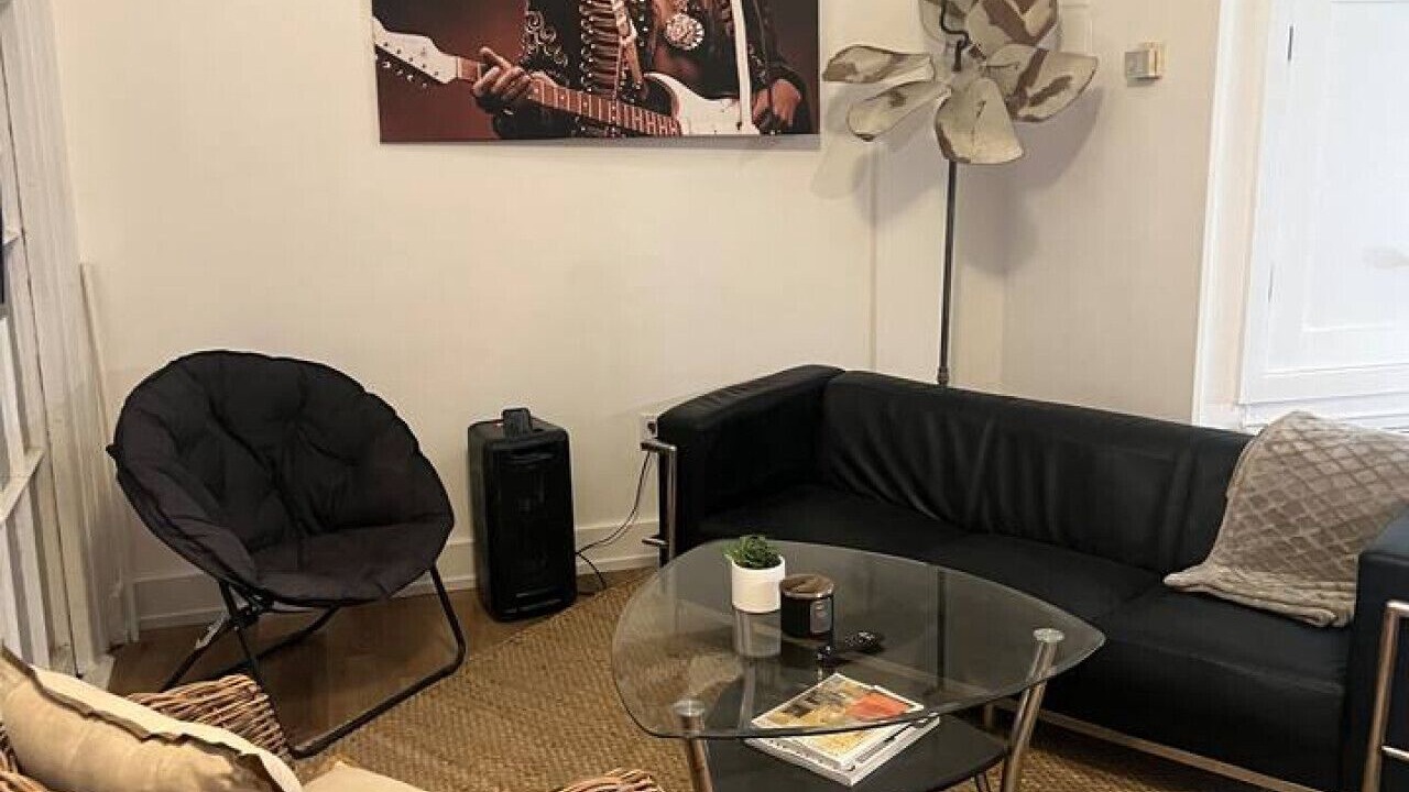 Photo of Livingroom in French Quarter