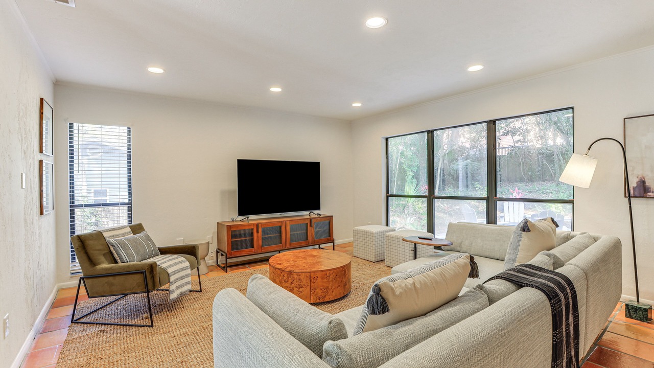 Photo of Livingroom in Gainesville