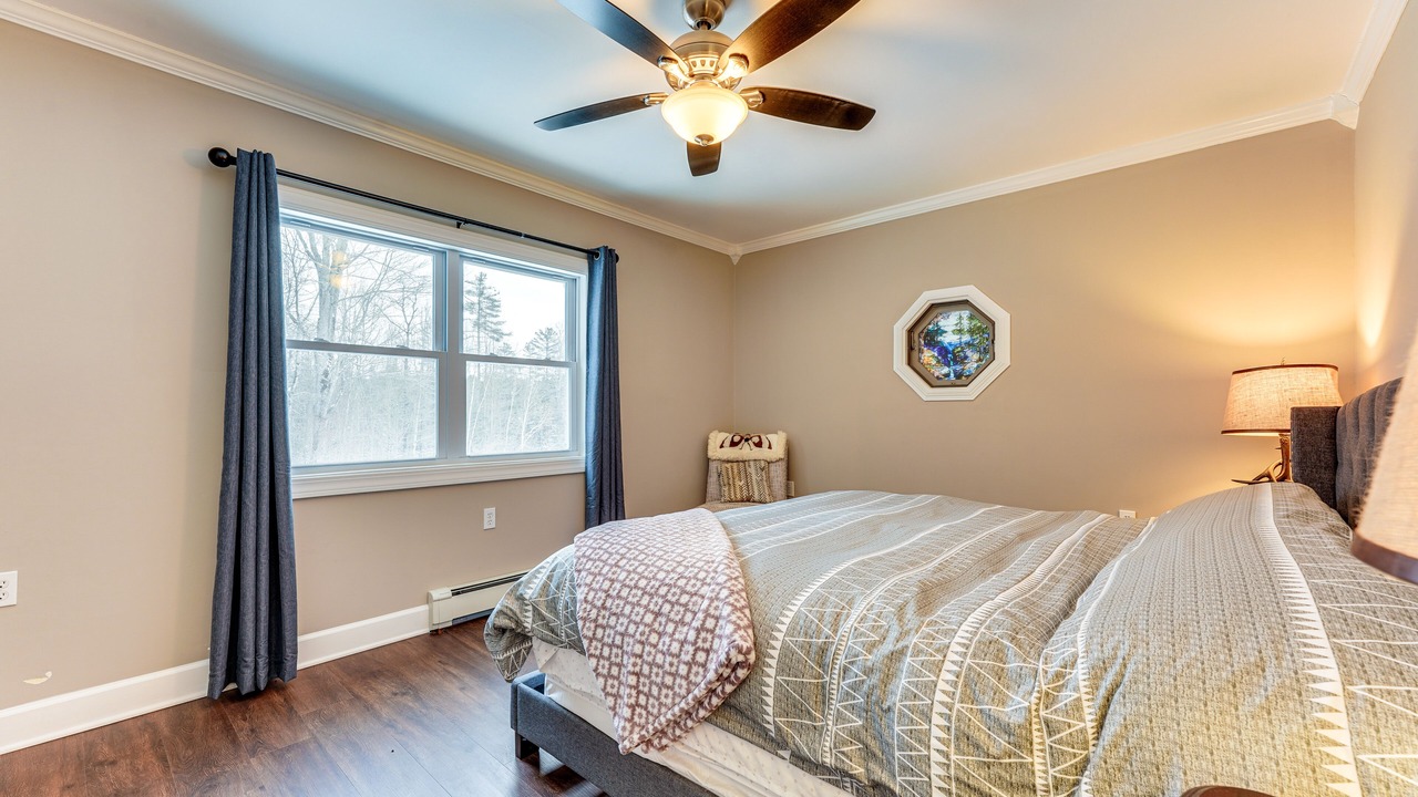 Photo of Bedroom in North Creek