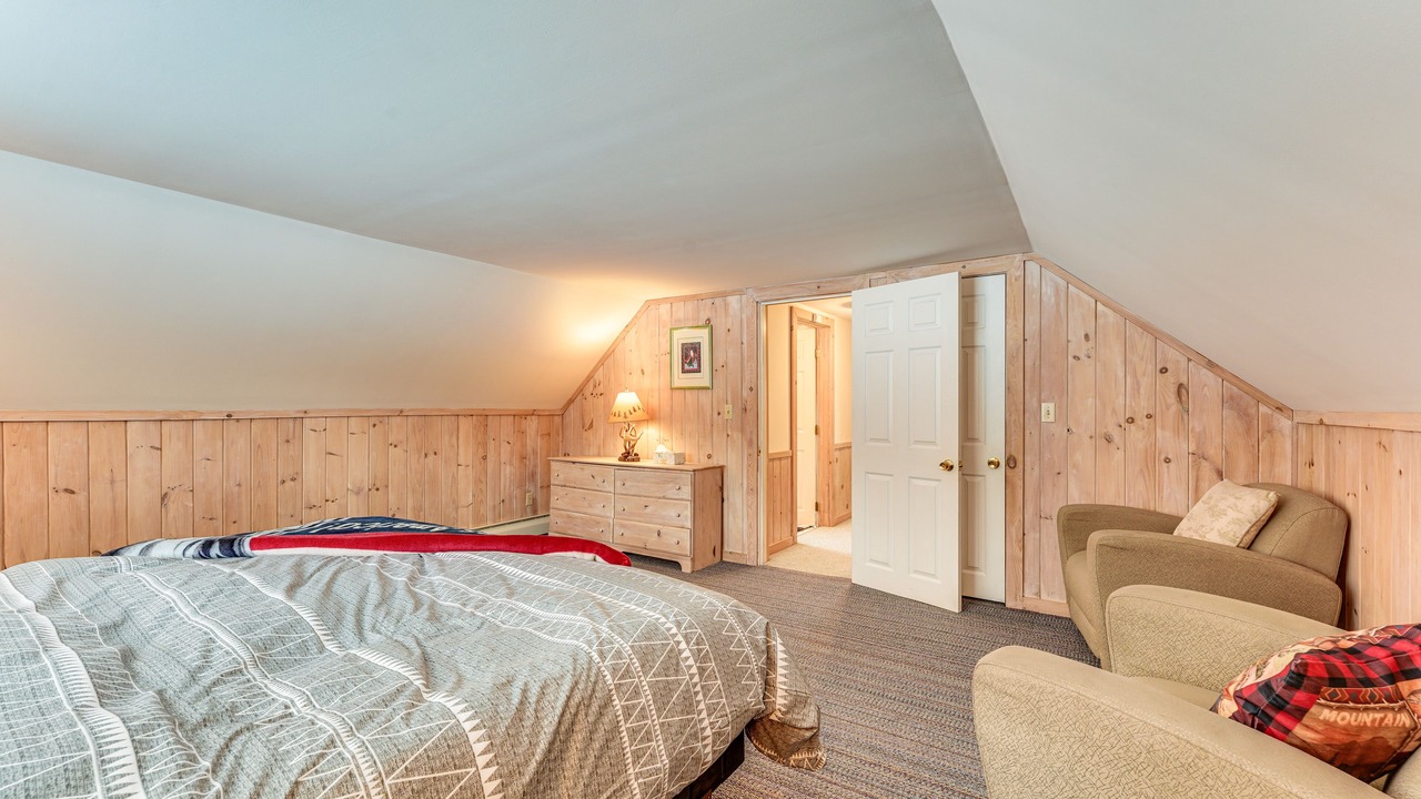 Photo of Bedroom in North Creek