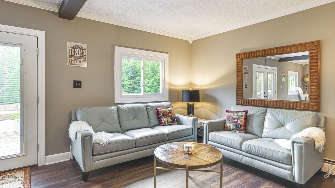 Photo of Livingroom in North Creek