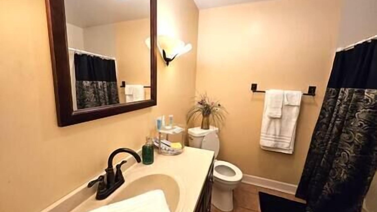 Photo of Bathroom in West Haven