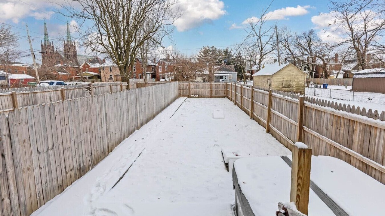 Photo of Outdoor in Livingston Park