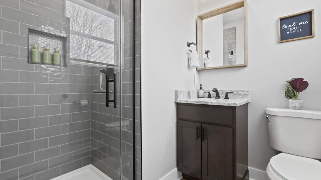 Photo of Bathroom in Livingston Park