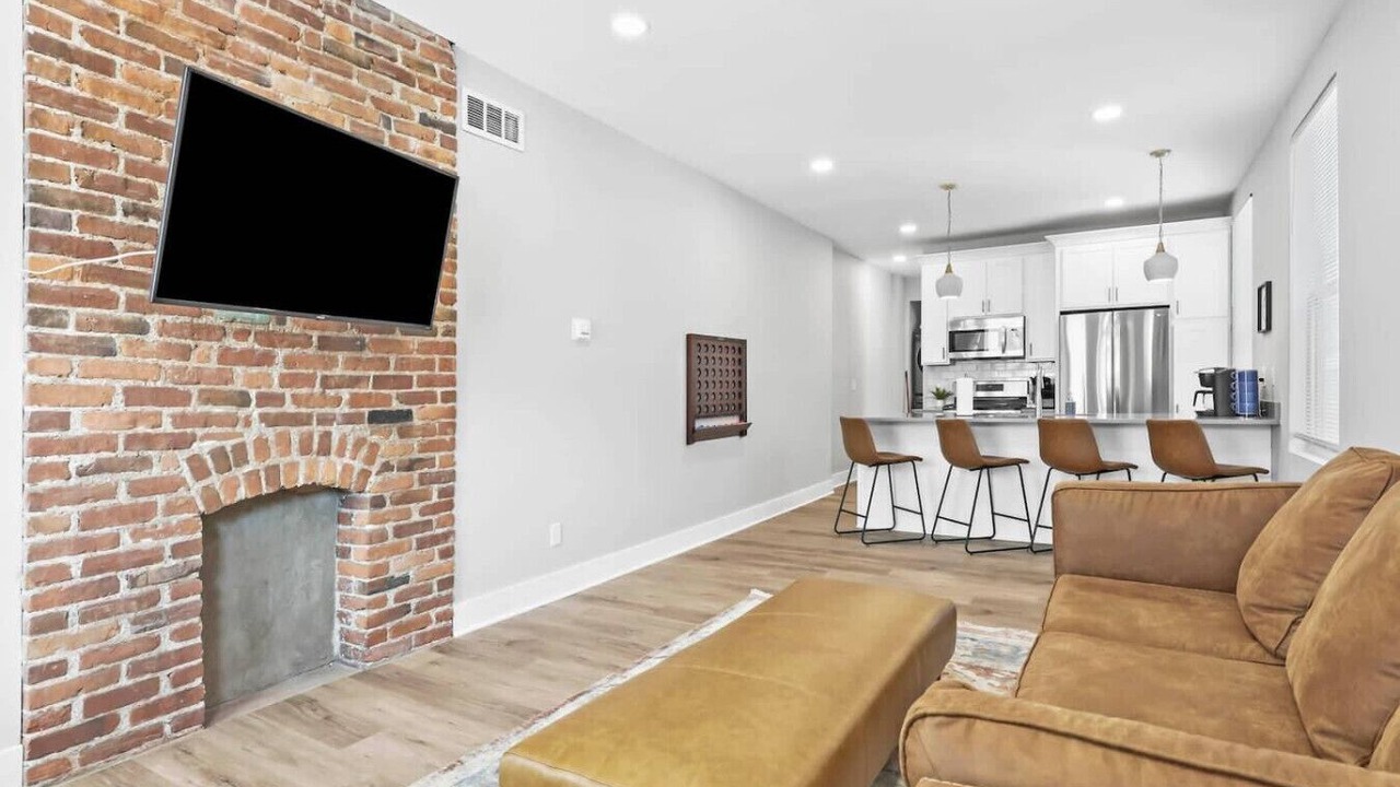 Photo of Livingroom in Livingston Park