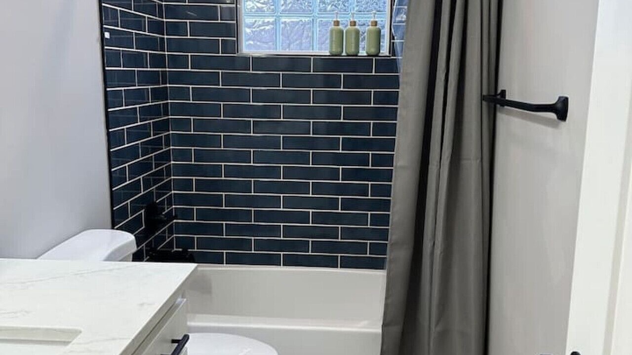 Photo of Bathroom in Livingston Park