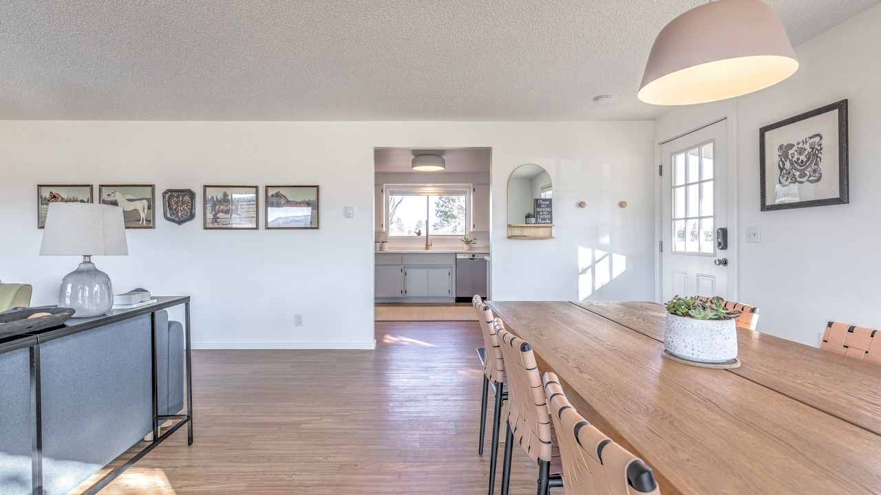 Photo of Others in Sisters