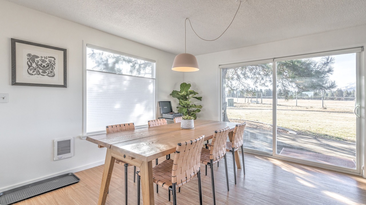 Photo of Others in Sisters