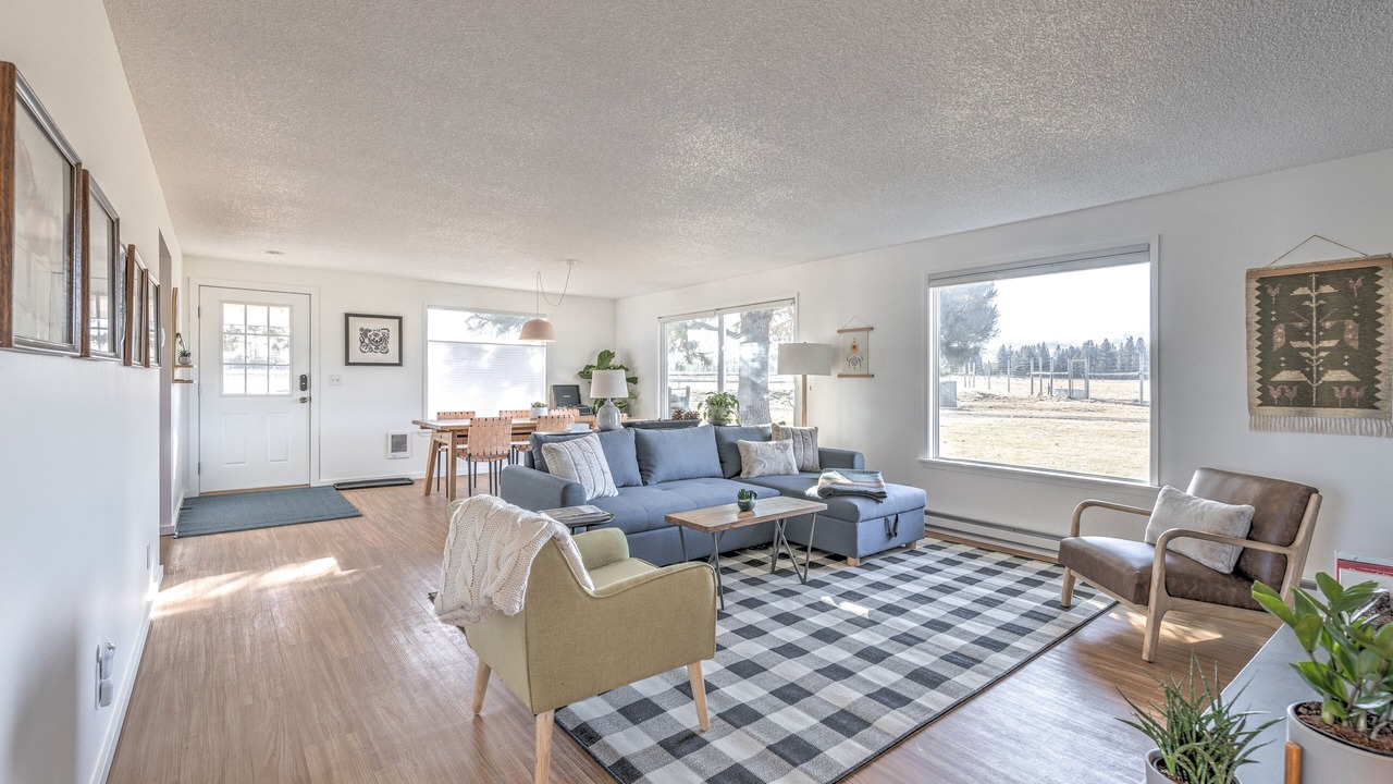 Photo of Others in Sisters