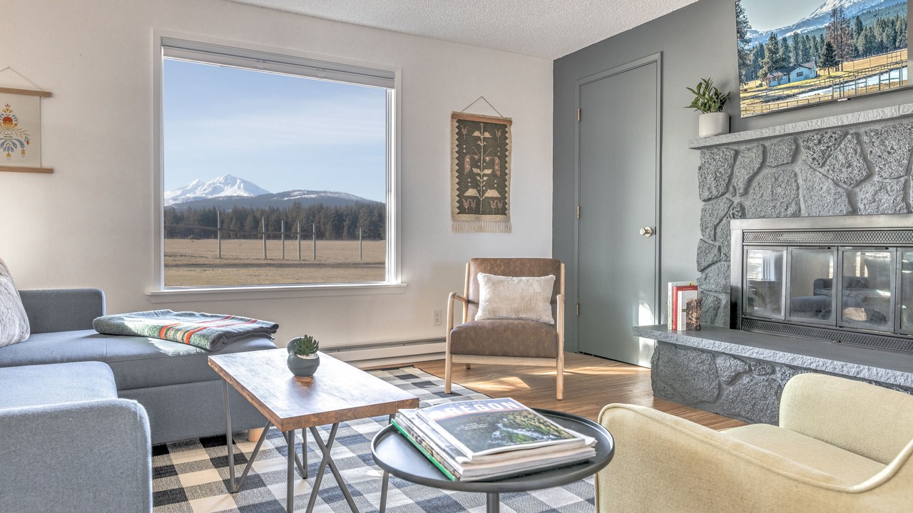 Photo of Others in Sisters