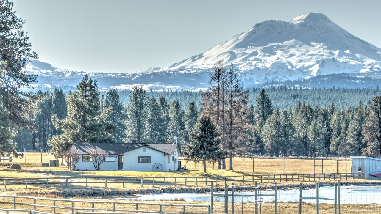 Photo of Others in Sisters