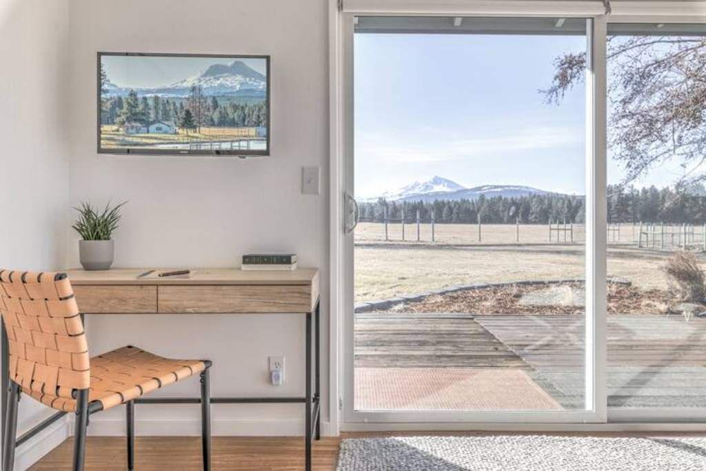 Photo of Others in Sisters