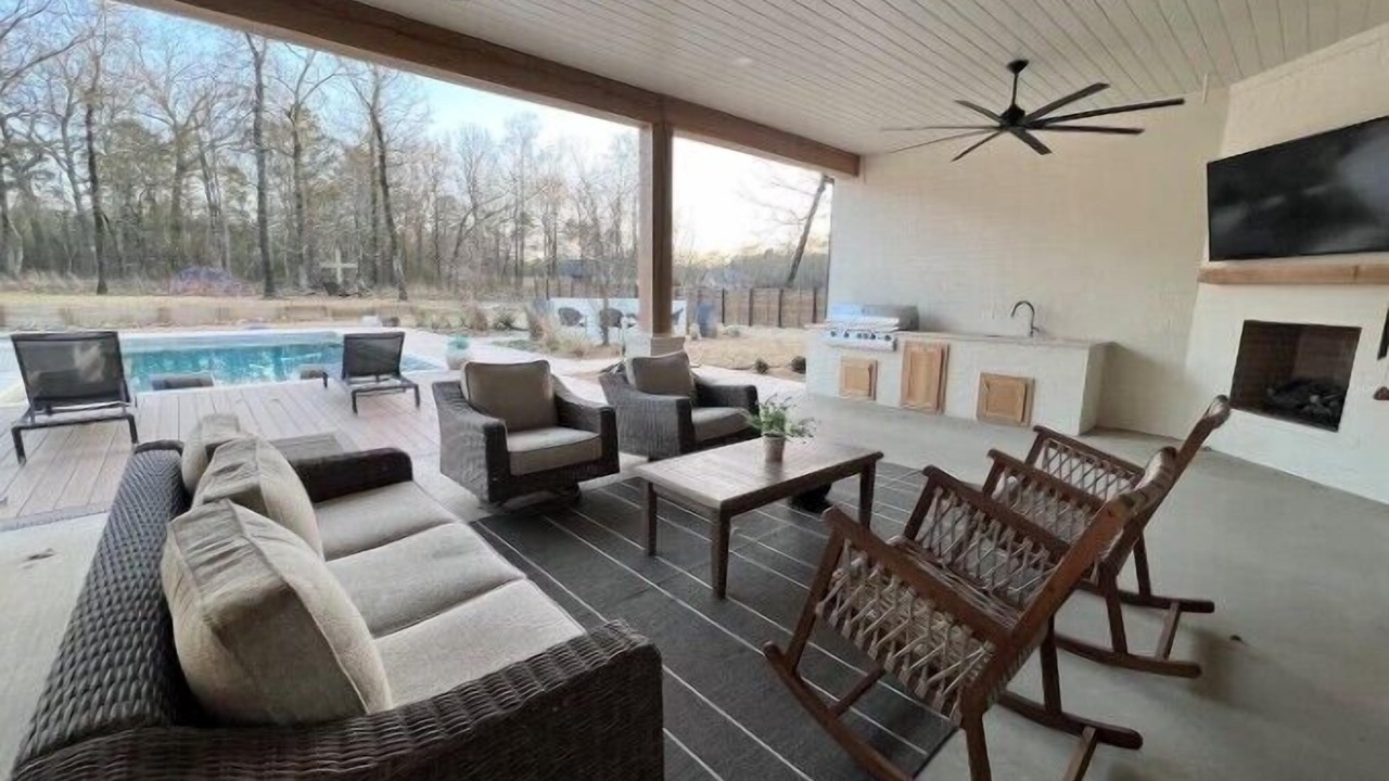 Photo of Outdoor in Redlick