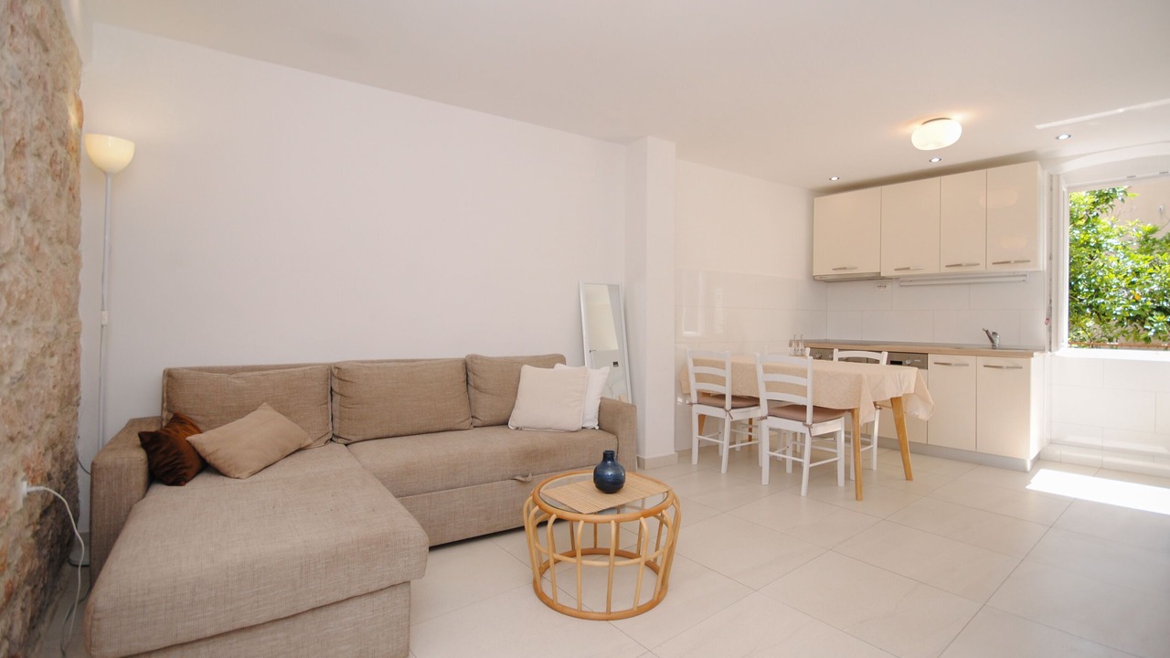Photo of Livingroom in Cove Rogacic