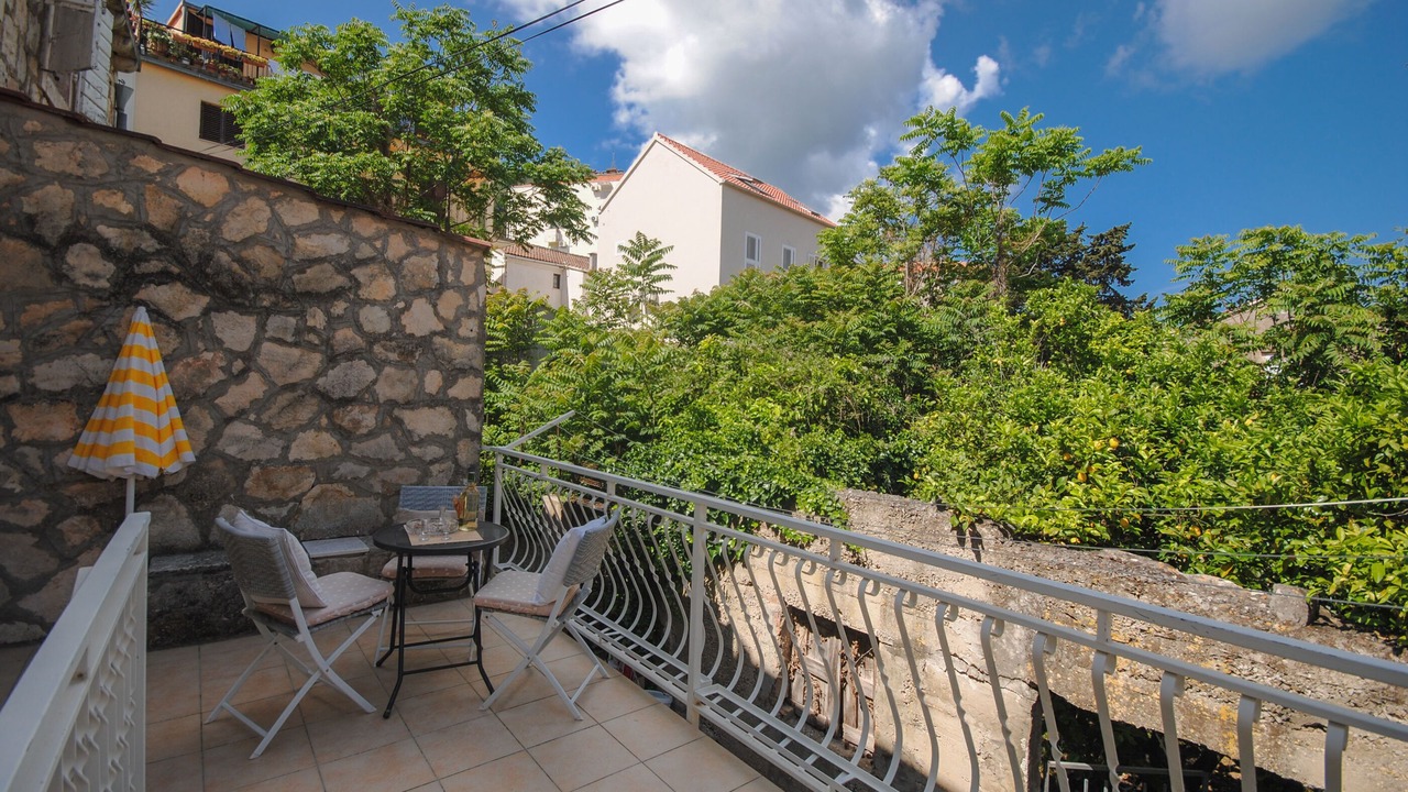 Photo of Outdoor in Cove Rogacic