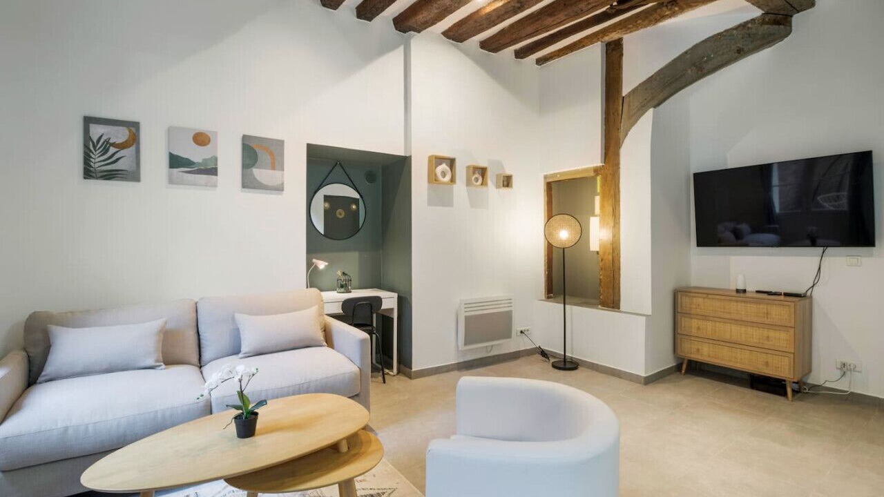 Photo of Livingroom in 5th Arrondissement
