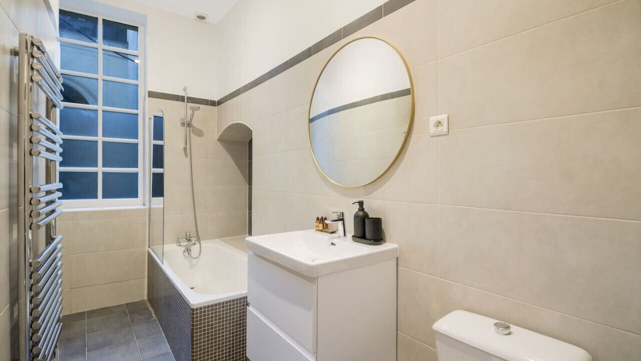Photo of Bathroom in 5th Arrondissement