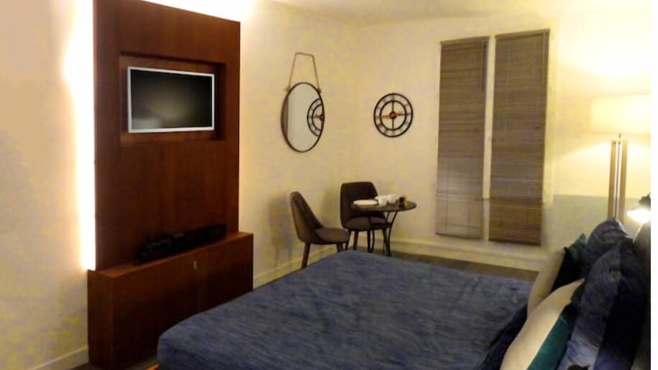 Photo of Bedroom in 9th Arrondissement