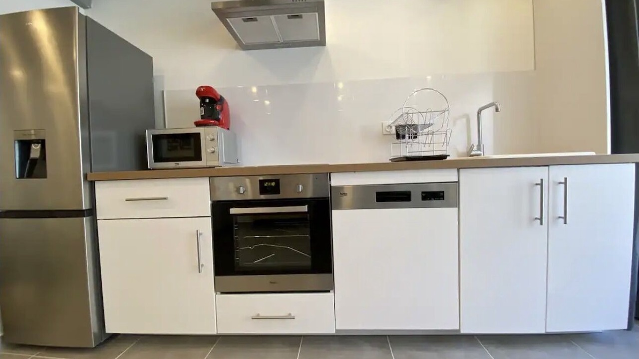 Photo of Kitchen in Beaux Arts-Boutonnet
