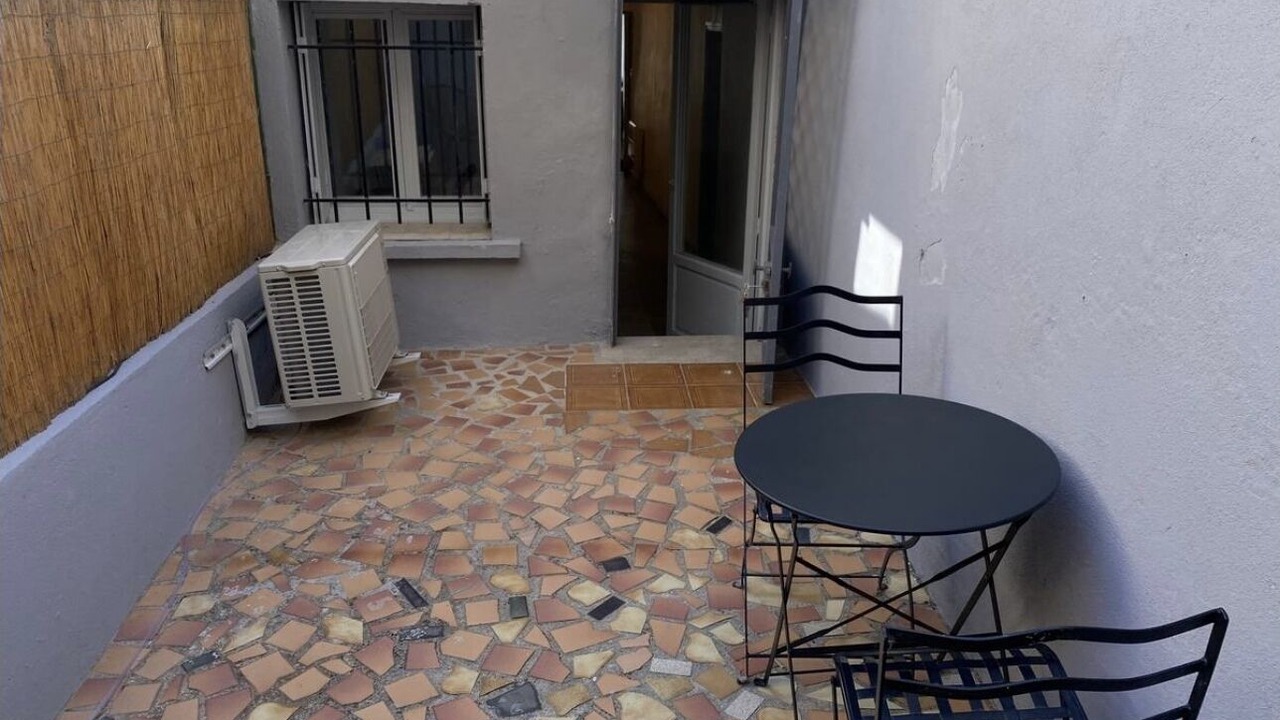 Photo of Outdoor in Beaux Arts-Boutonnet