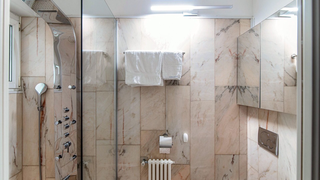 Photo of Bathroom in Paradiso