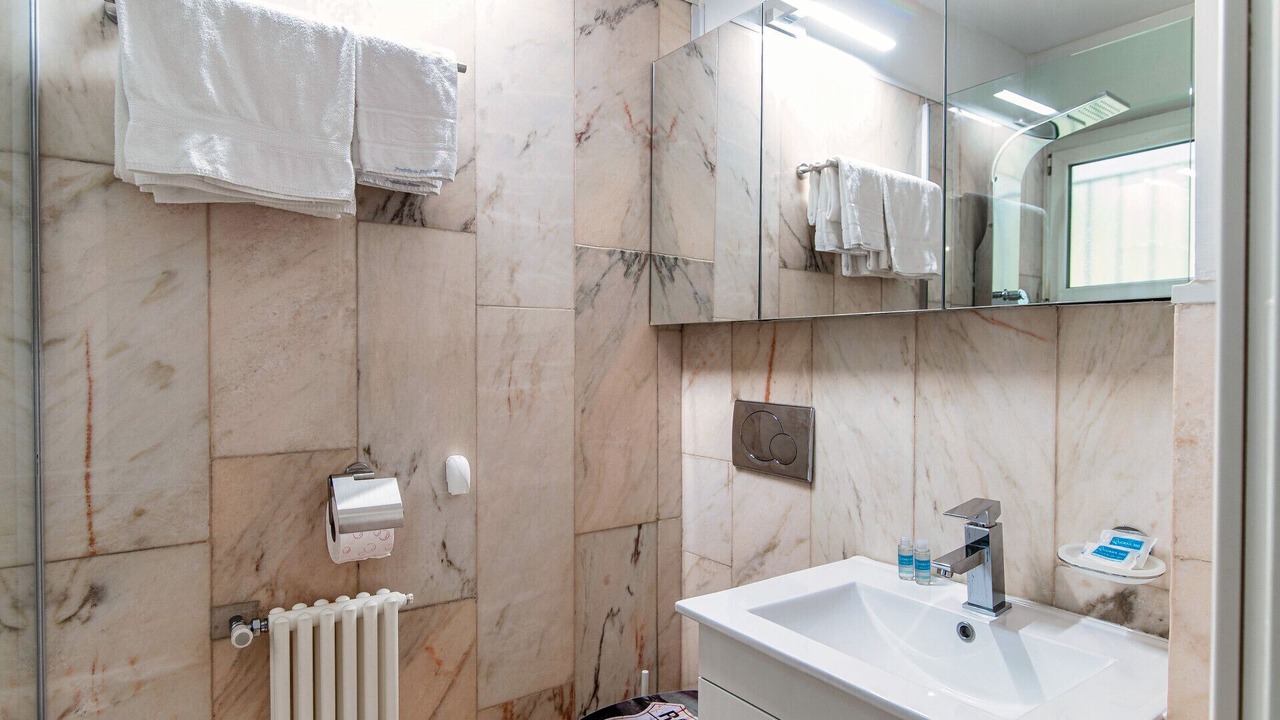 Photo of Bathroom in Paradiso