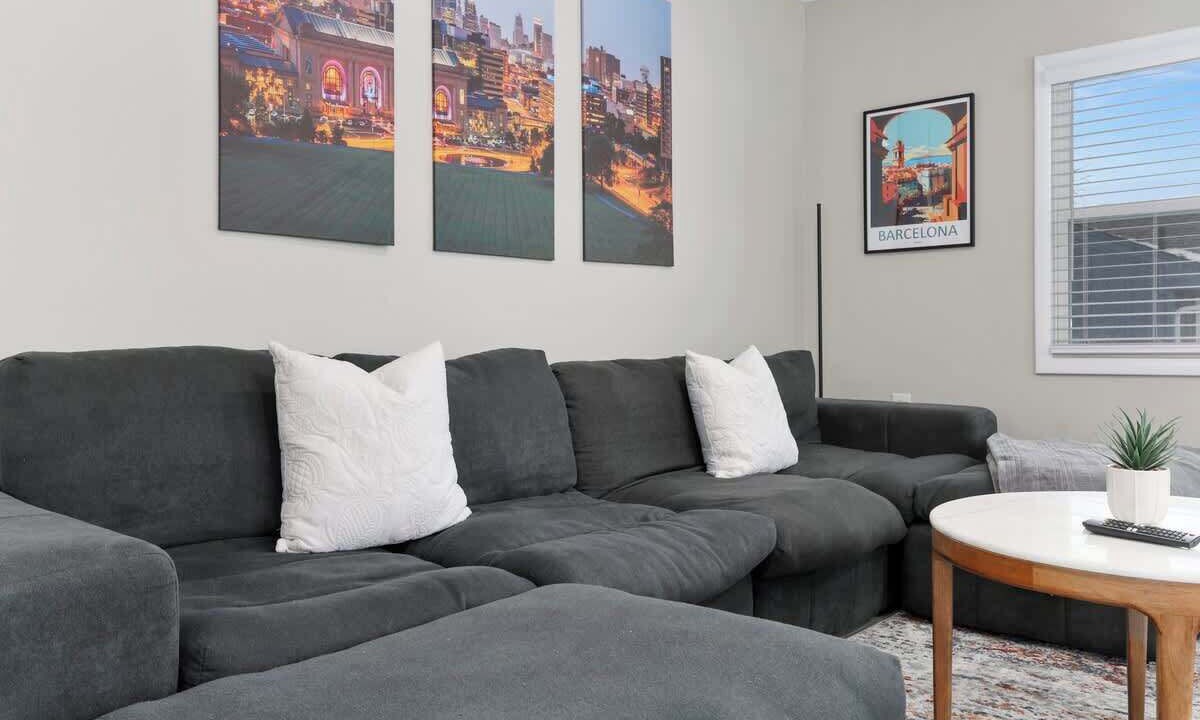 Photo of Livingroom in Lee's Summit