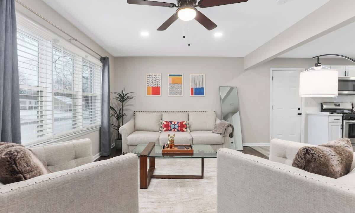 Photo of Livingroom in Lee's Summit