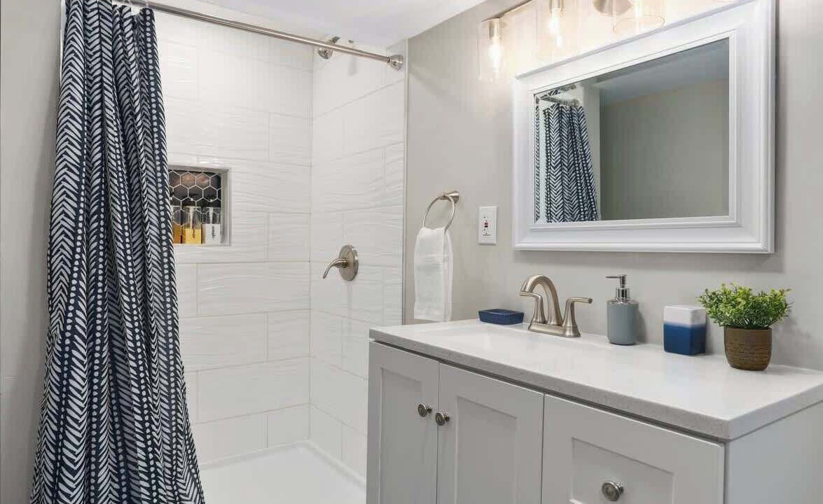 Photo of Bathroom in Lee's Summit