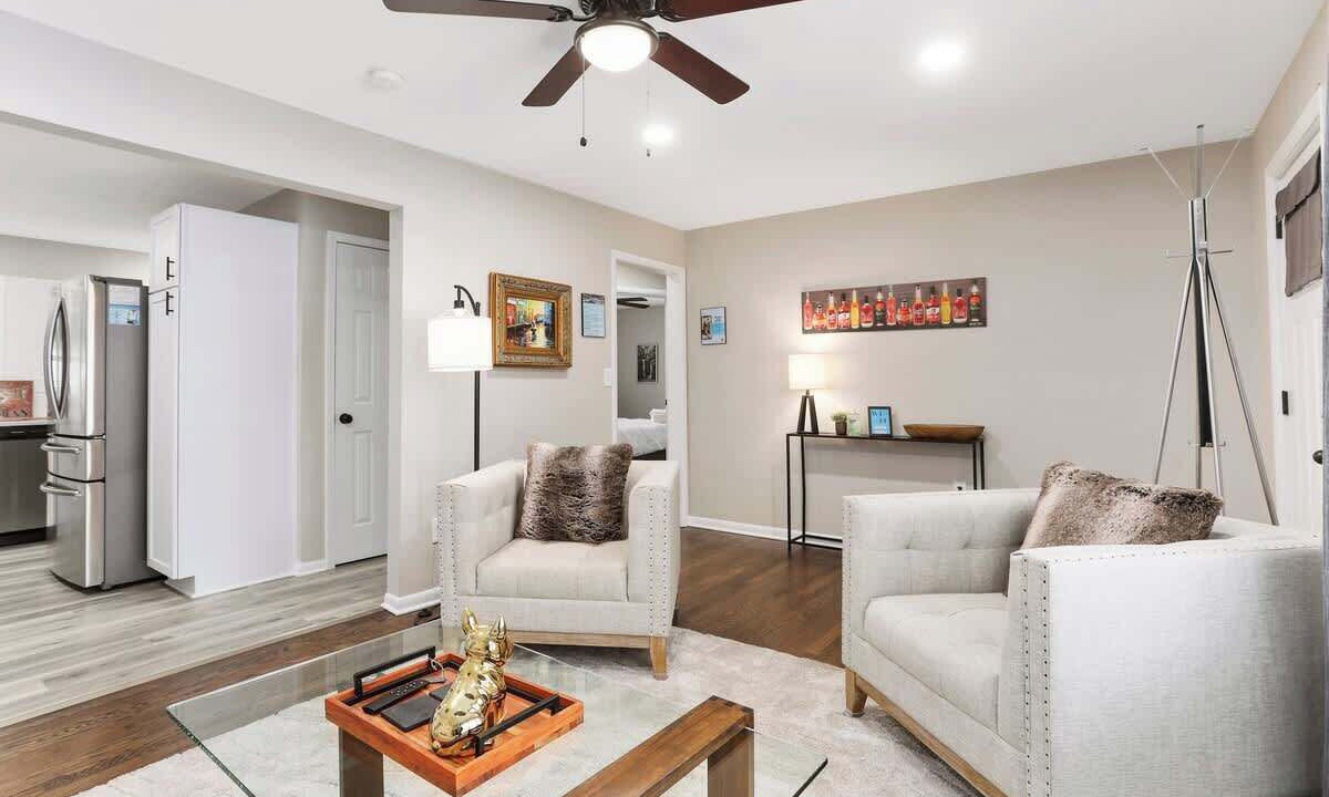 Photo of Livingroom in Lee's Summit