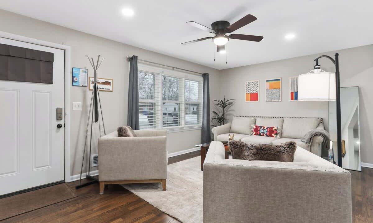 Photo of Livingroom in Lee's Summit