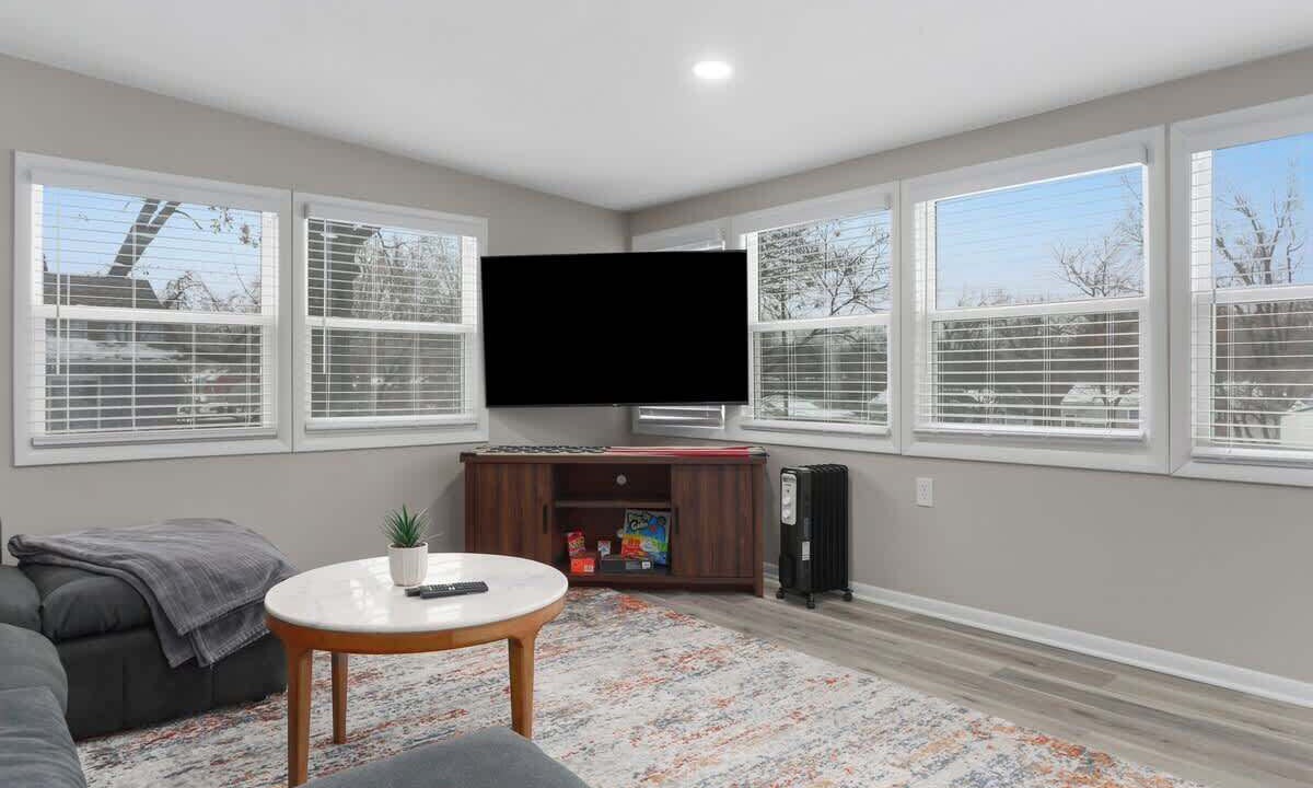 Photo of Livingroom in Lee's Summit