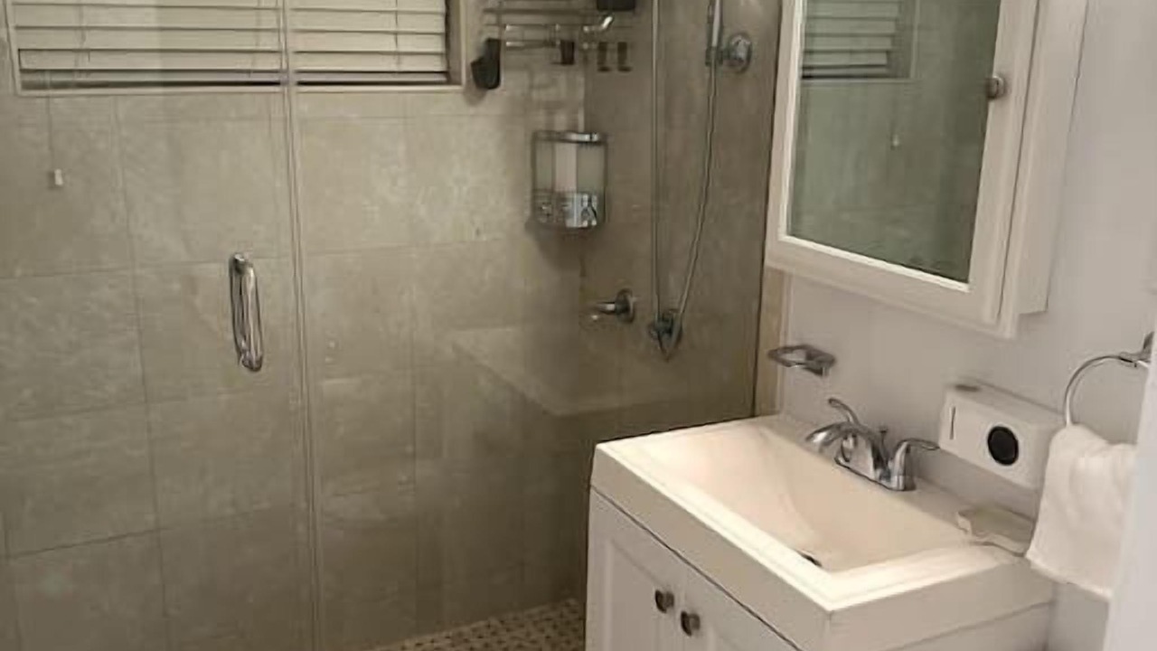 Photo of Bathroom in Miami Gardens