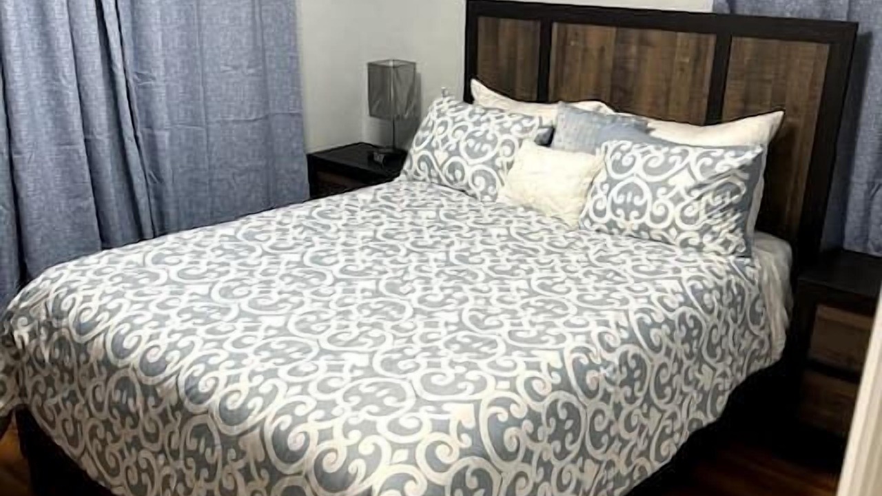Photo of Bedroom in Miami Gardens